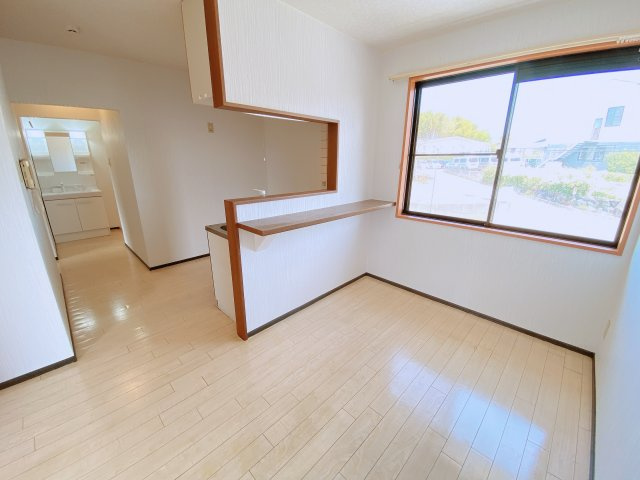 ゴールドハイツＣ棟の内装|別部屋同間取りのお写真となります。参考にご覧くださいませ。別部屋反転間取のお写真になります。参考にご覧くださいませ。