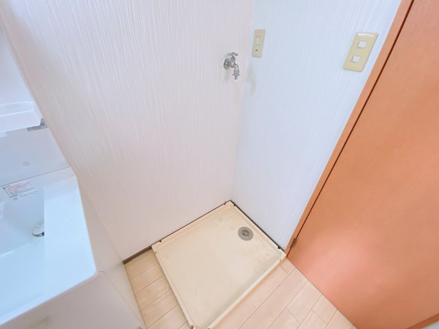 ゴールドハイツＣ棟の設備|別部屋同間取りのお写真となります。参考にご覧くださいませ。別部屋反転間取のお写真になります。参考にご覧くださいませ。
