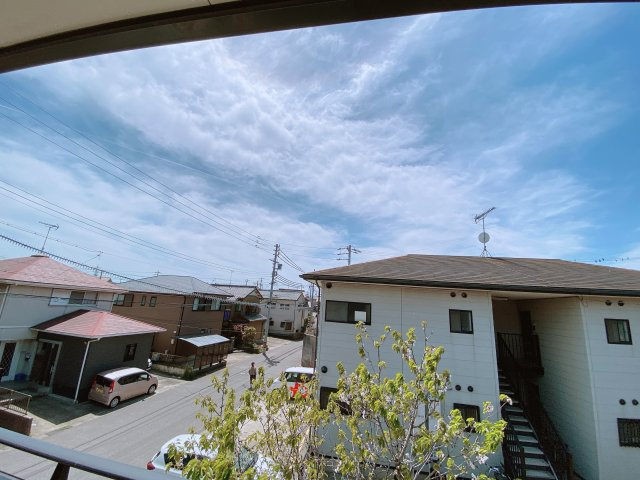 ゴールドハイツＣ棟の展望|別部屋同間取りのお写真となります。参考にご覧くださいませ。別部屋反転間取のお写真になります。参考にご覧くださいませ。