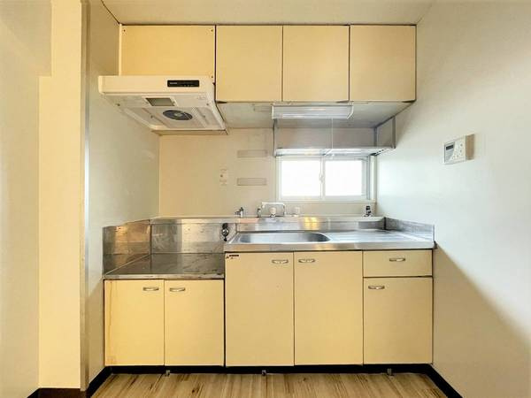 ビレッジハウス二宮1号棟のキッチン|ビレッジハウスの同一物件・同一タイプの間取りの写真です