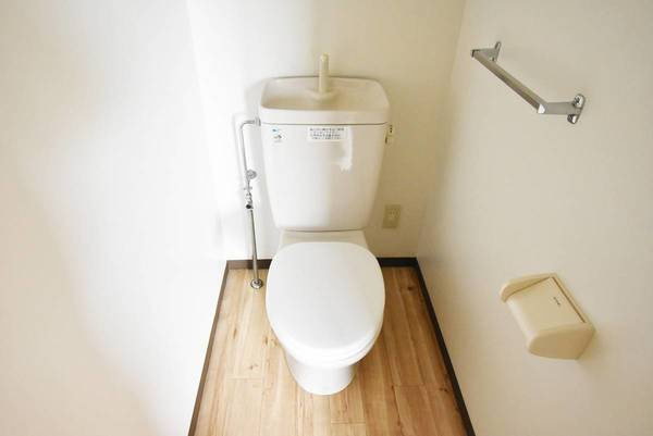 ビレッジハウス不入斗6号棟のトイレ|ビレッジハウスの同一物件・同一タイプの間取りの写真です