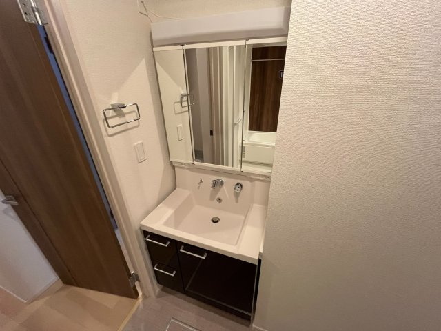 cerne西宮の独立洗面台