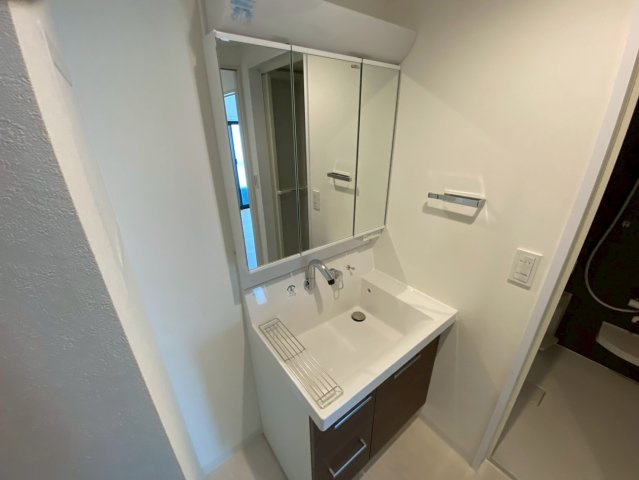 芦屋リバーウエストマンションの洗面所