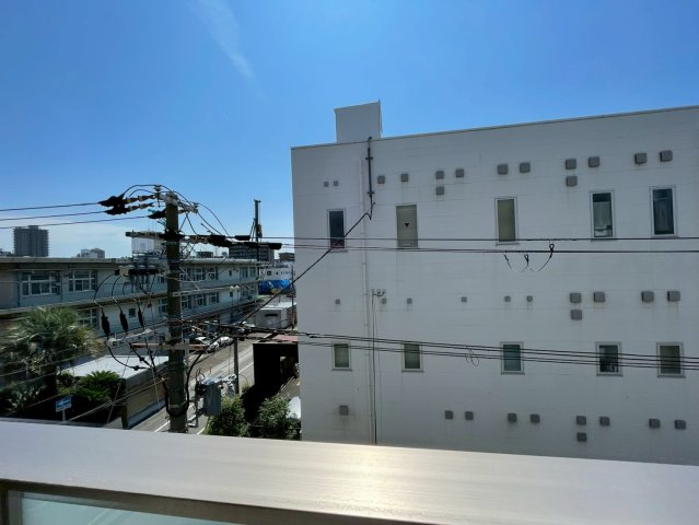 ライブカーサニシノミヤの展望