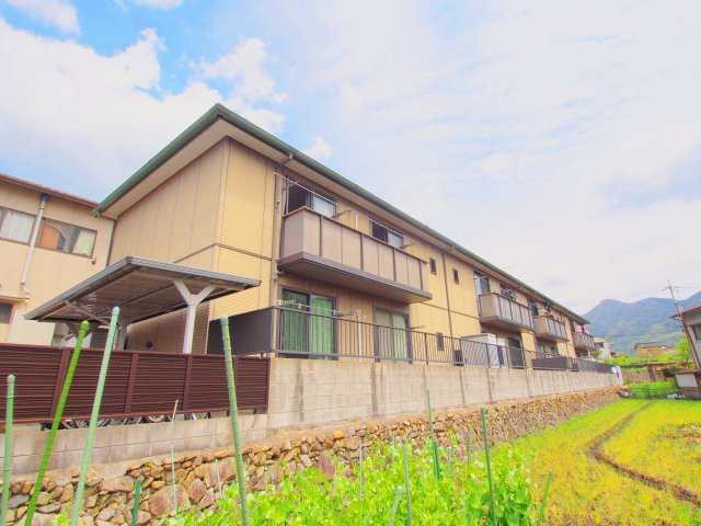 広島市安芸区中野３丁目のアパート