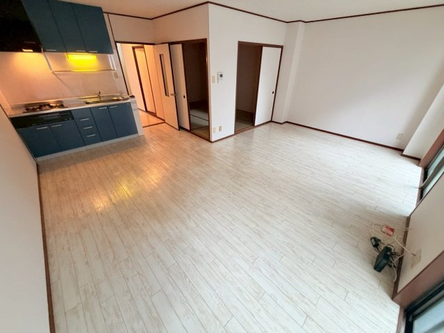 エスポアール西宮北口Ⅱの居間・リビング