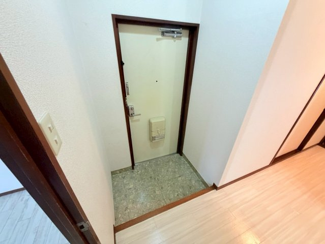 エスポアール西宮北口Ⅱの玄関