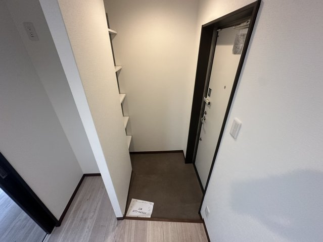 ラ・フォルム西宮北口の玄関
