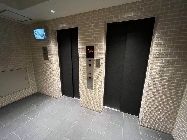ヴェレーナシティ夙川パークナードのエントランス