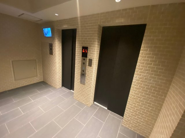ヴェレーナシティ夙川パークナードのエントランス