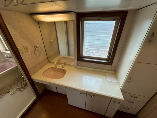 イルシオンド芦屋の洗面所
