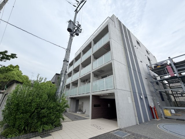 レジディア甲東園の外観