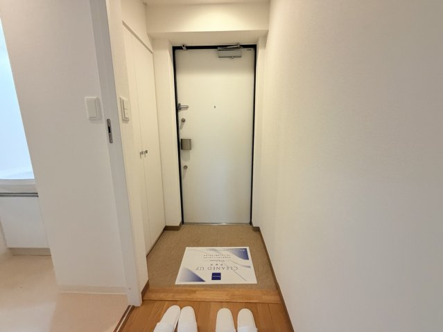 レジディア甲東園の玄関