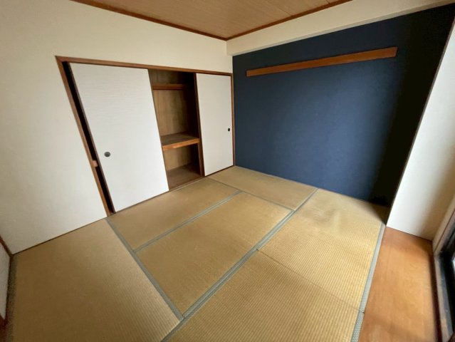 アーバン幸大の和室