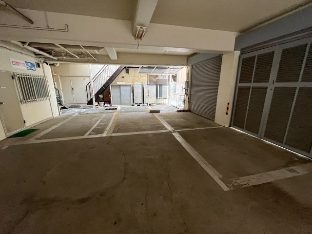 竹園マンションの駐車場