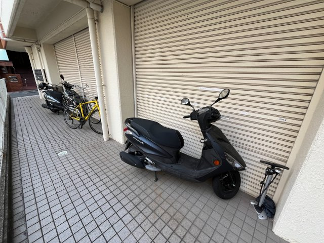 竹園マンションの駐車場