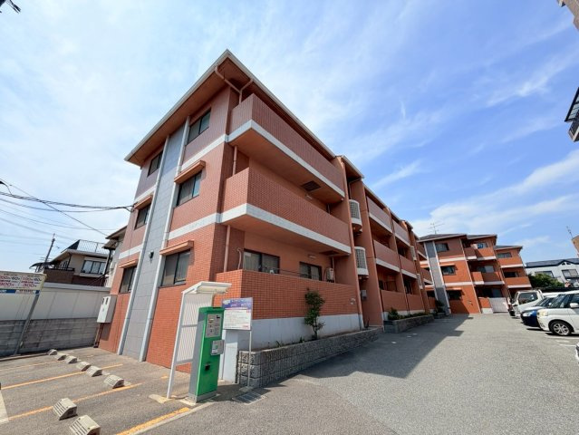 ハイツ室川1
