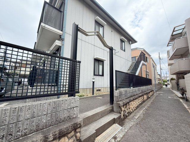 ピュールヴィサージュの駐車場