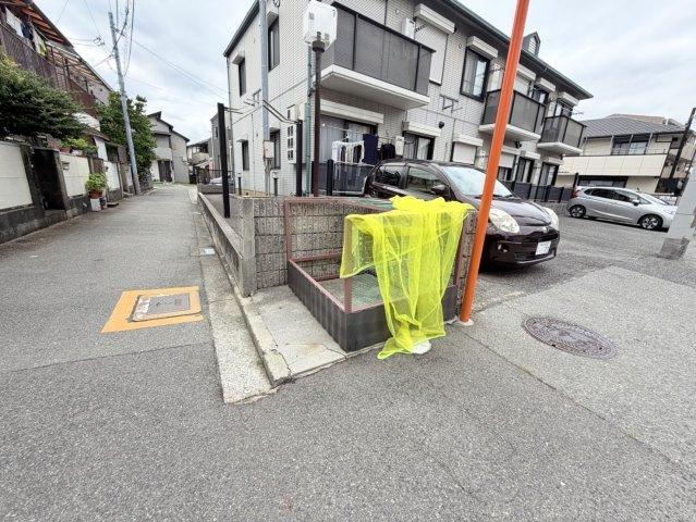 ピュールヴィサージュの駐車場