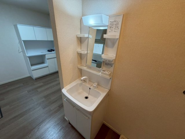 ビビエンダ甲東の洗面所