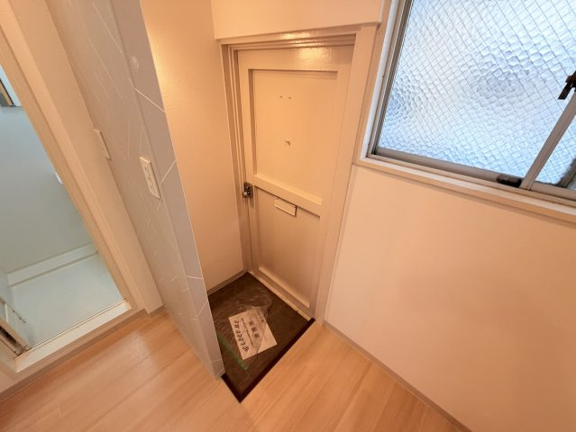 藤本マンションの玄関