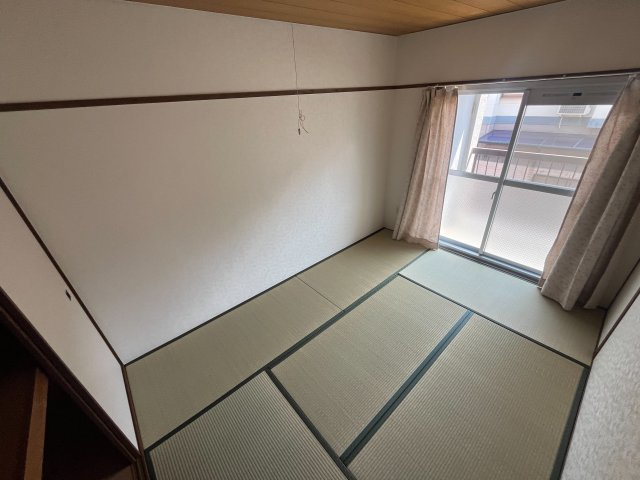 武庫川ハイツの和室