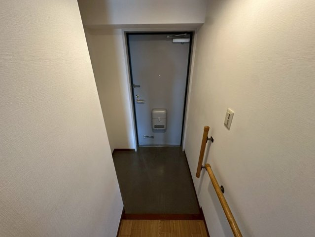 メゾン東山の玄関