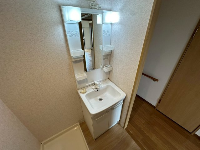 メゾン東山の洗面所
