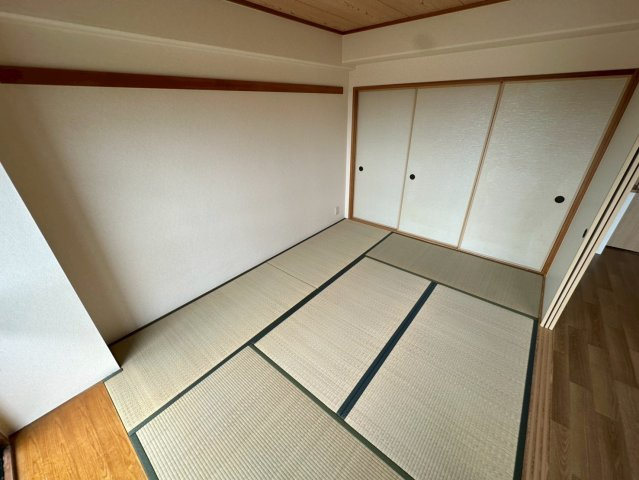 メゾン東山の和室