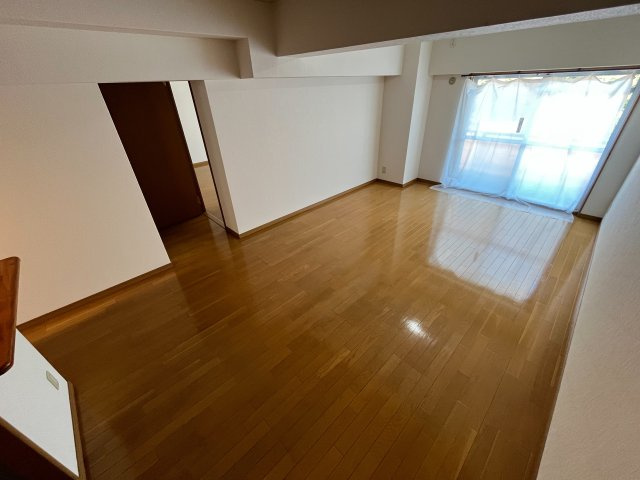 夙川ニューコーポの居間・リビング