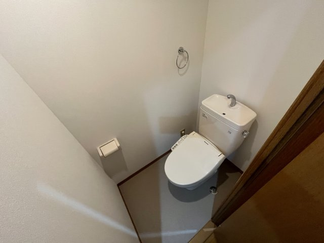 夙川ニューコーポのトイレ