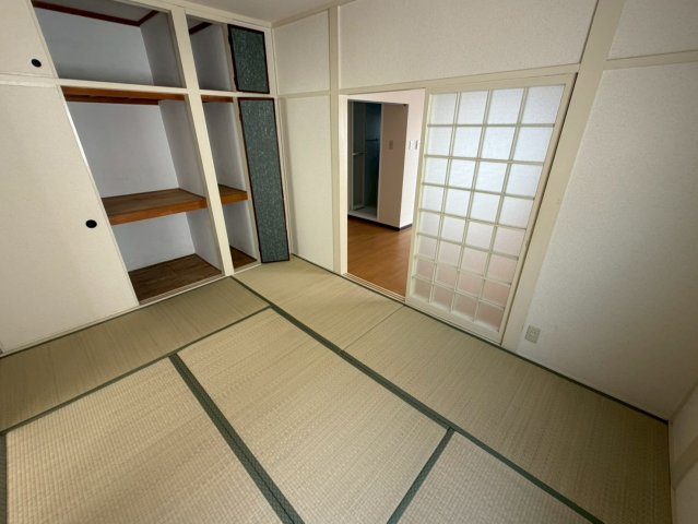 西宮グリーンハイツ1の和室