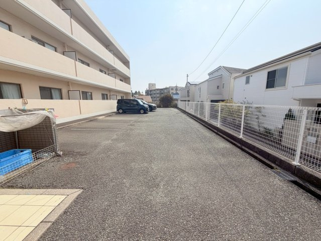 フローラ上ヶ原の駐車場