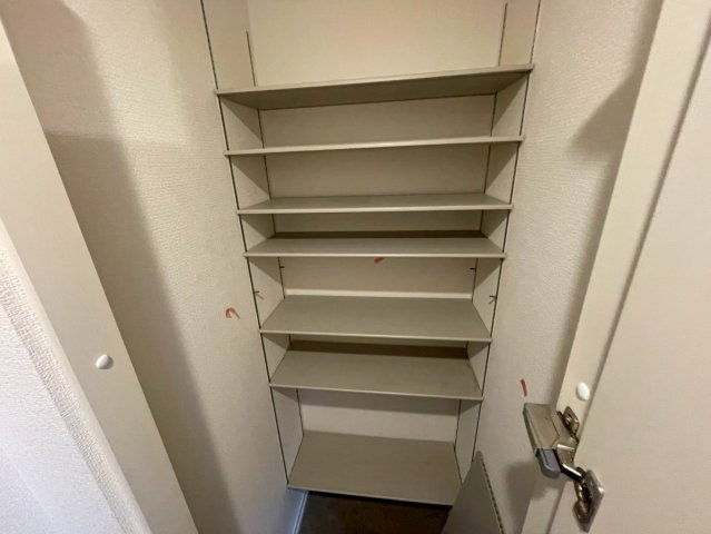 COLN KURAKUEN WESTの収納