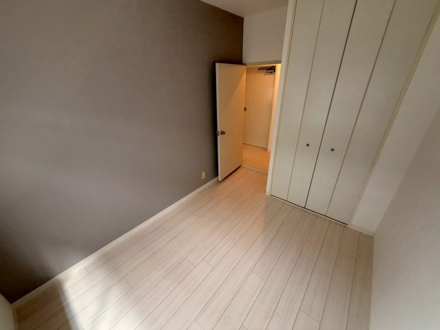グリーンビュー2号館の洋室
