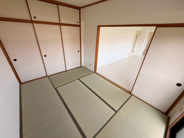 グリーンビュー2号館の和室