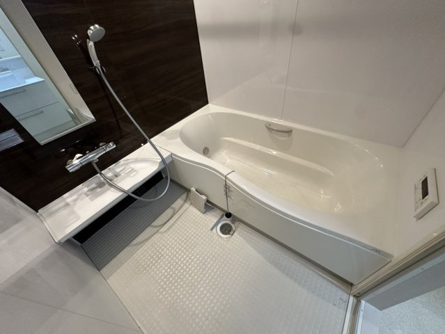 プリーマ甲風園の浴室