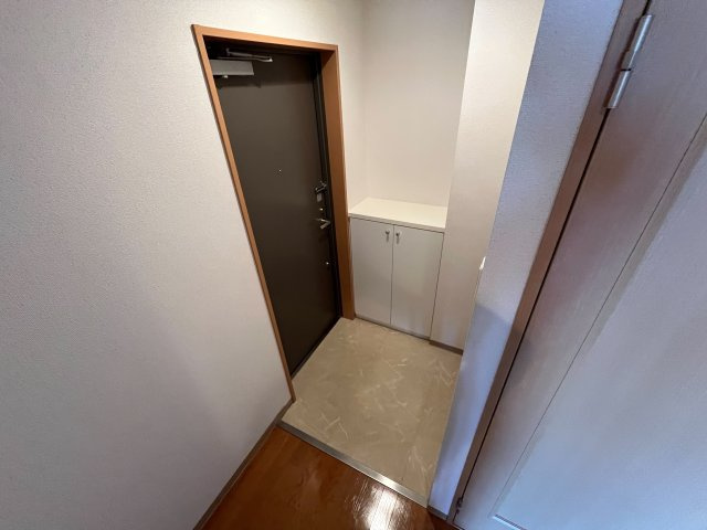 TSURUGIの玄関