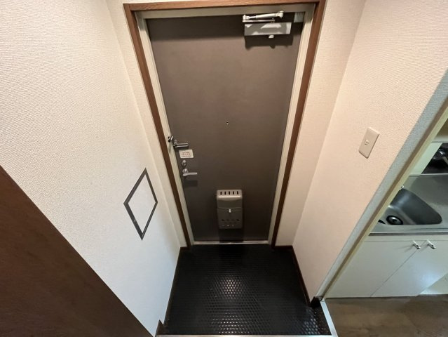 ステラハウス15の玄関