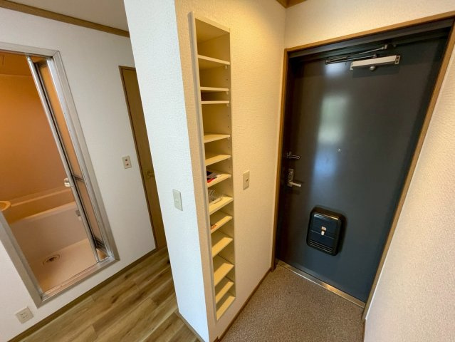 ソレイユ（西宮）の玄関