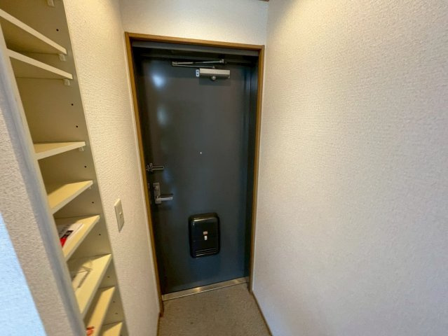 ソレイユ（西宮）の玄関