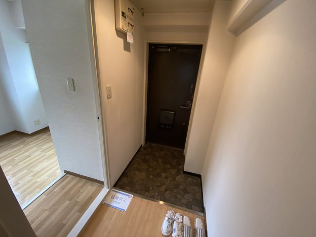 光永コートの玄関
