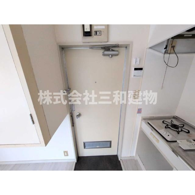 メゾンクレセールの玄関