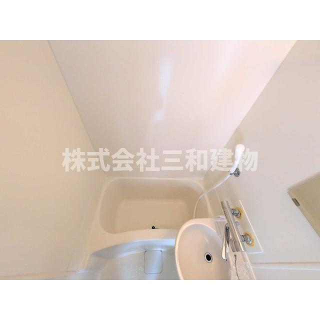 メゾンクレセールの浴室