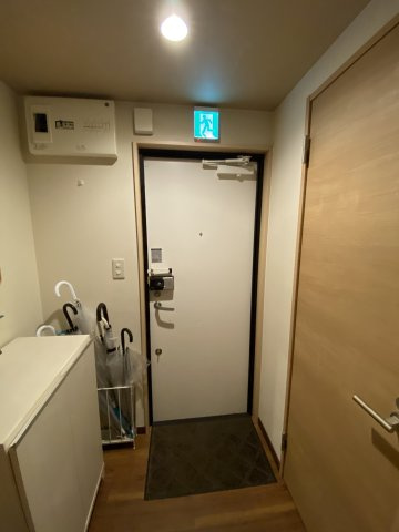 大楽ビルの玄関