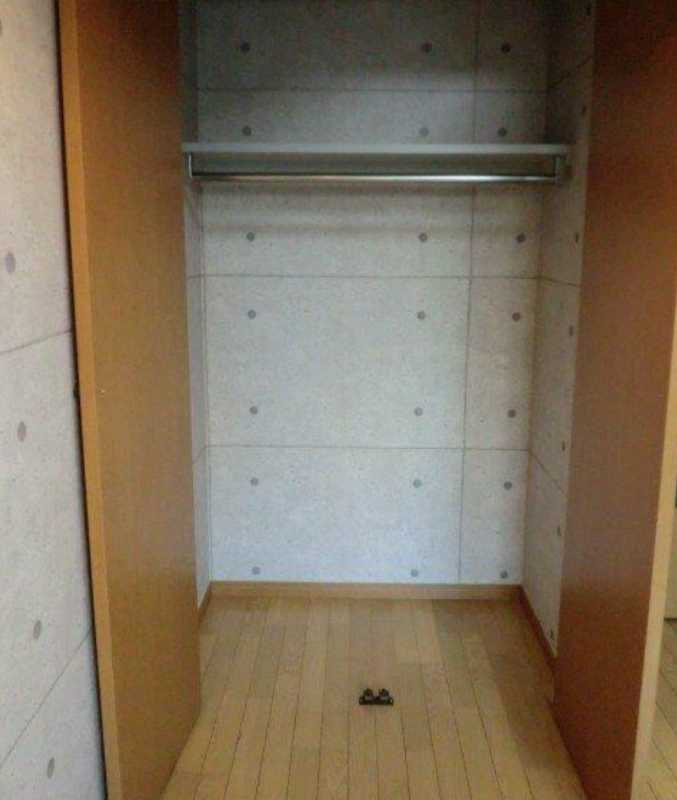 フェニックス三軒茶屋　駅近　外国籍相談　バイク置き場の収納