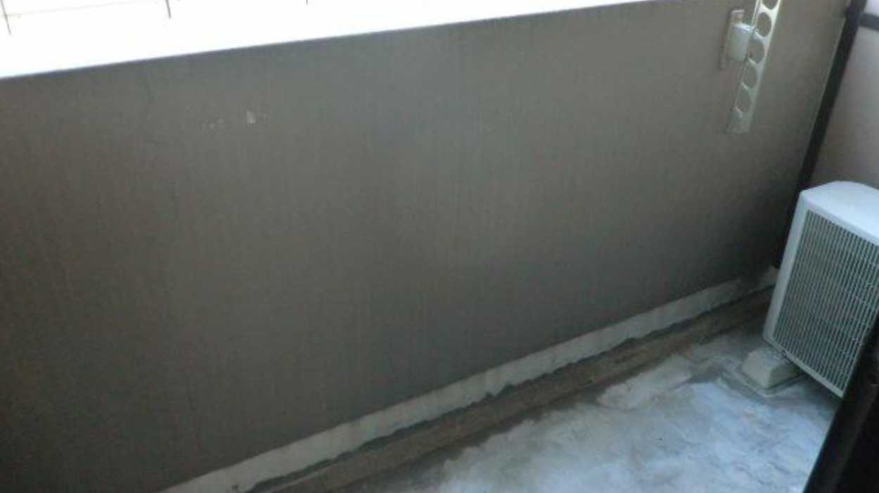 フェニックス三軒茶屋　駅近　外国籍相談　バイク置き場のバルコニー
