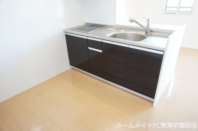 熊本市東区小峯２丁目のアパートのキッチン
