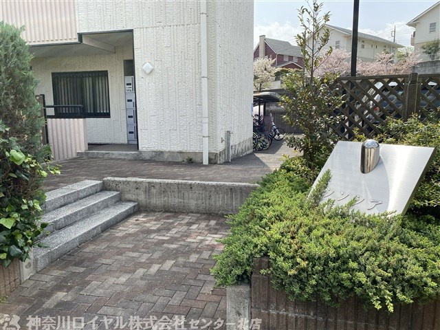 【エントランス】