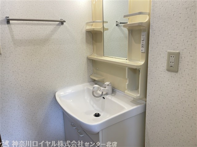 【独立洗面台】